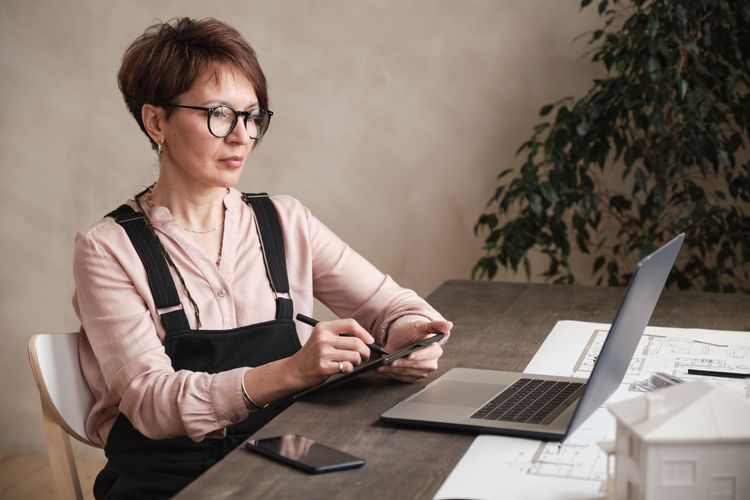 When Manufacturers Outgrow QuickBooks for Accounting and Costing